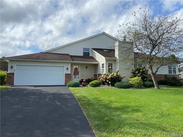 20 Southwick Dr