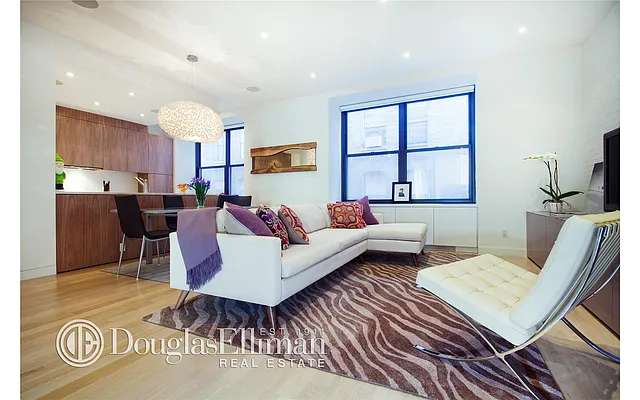 Sold by Douglas Elliman | media 15