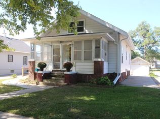 708 S 6th St, Norfolk, NE 68701