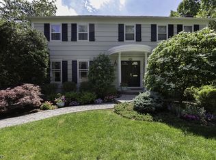 5 Dogwood Dr, Short Hills, NJ 07078