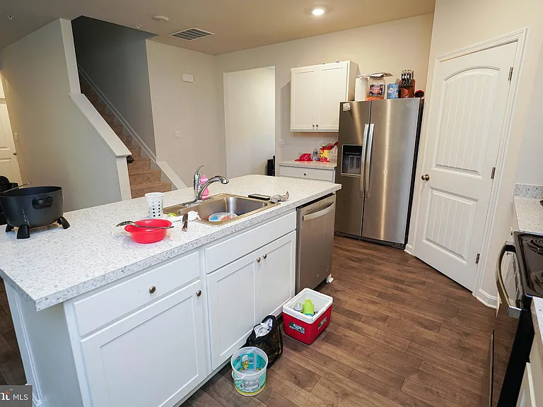 1712 Severn St — Photo 16