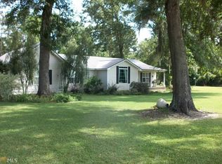 294 Stagecoach Rd, Swainsboro, GA 30401