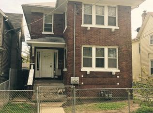 555 W Water St #2, Waukegan, IL 60085