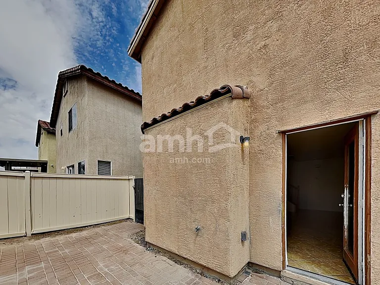 6473 Karlsen Ct — Photo 20