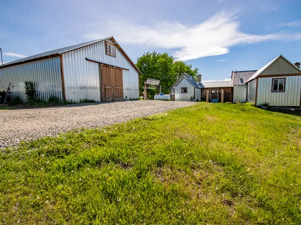 80 Old Burnham Rd, Oroville, WA 98844