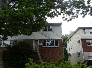 257 Hoover Rd, Yonkers, NY 10710