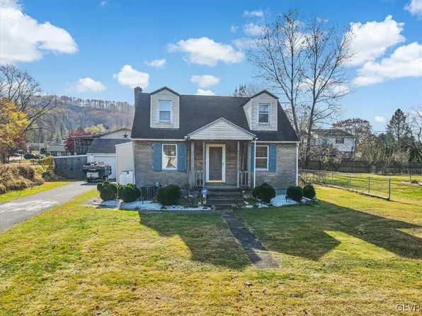 2132 Riverside Dr, Bethlehem, PA 18015