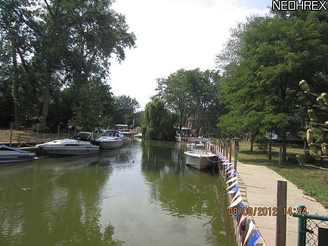 1st image of 35676 W Island Dr