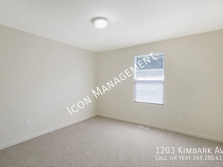 1203 Kimbark Ave — Photo 16
