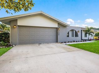 3508 Riviera Dr, Sarasota, FL 34232