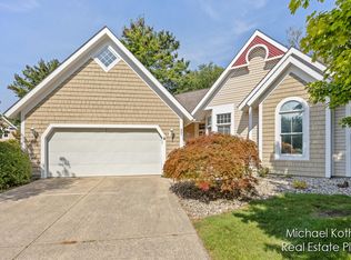 991 Willow View Ct, Holland, MI 49424