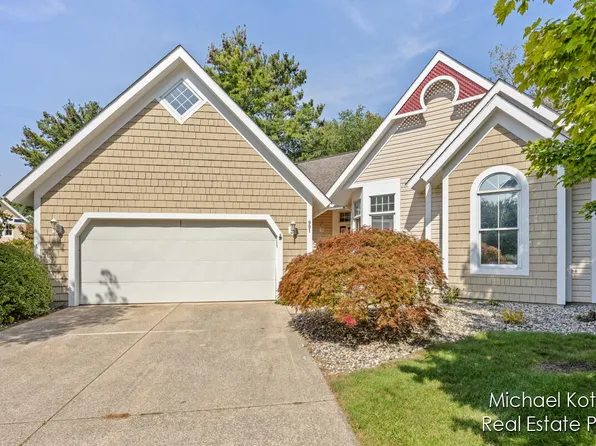 991 Willow View Ct, Holland, MI 49424