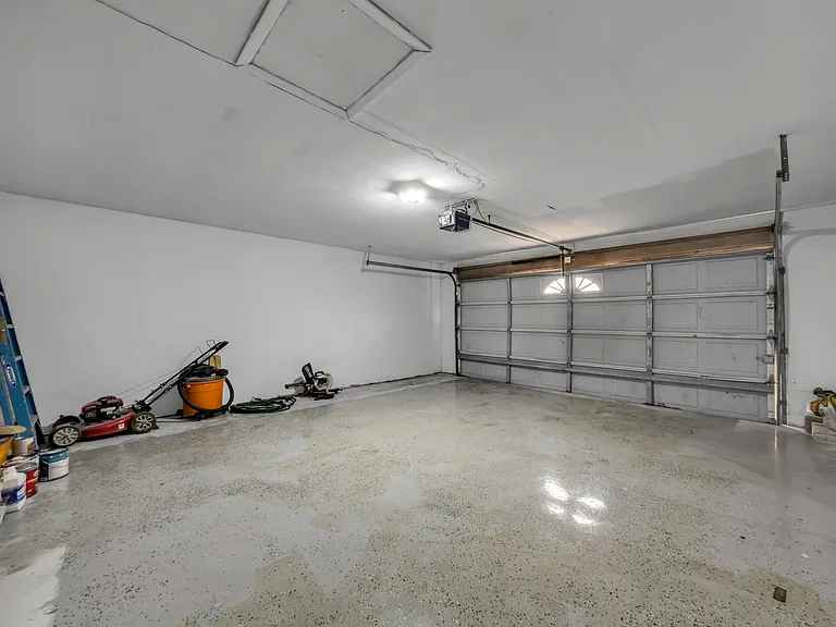 5705 Crest Pebble Dr — Photo 16
