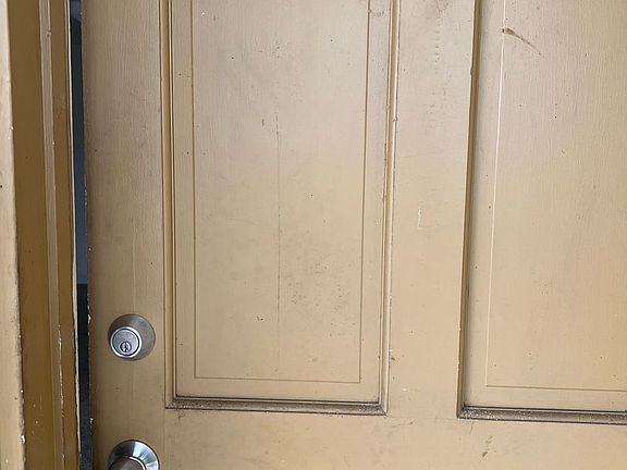 2nd image of 305 E Dakin Ave APT 11