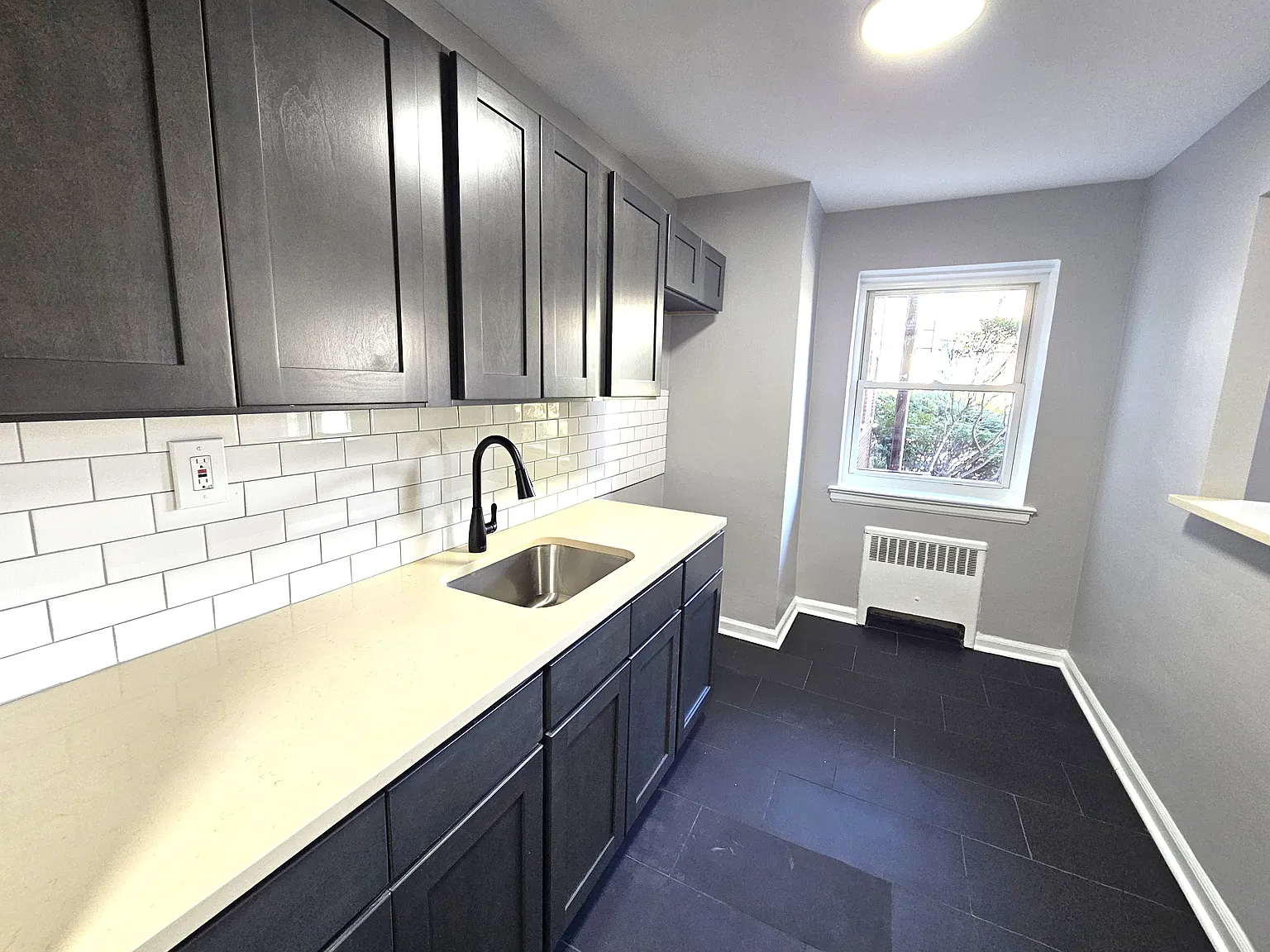 1 bed, 900 sqft, $1,750 — Photo 4