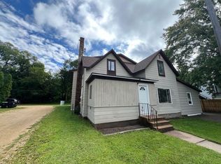1612 9th St E, Menomonie, WI 54751