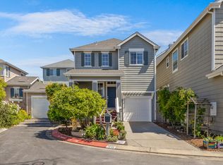 1040 Addison Cir, Petaluma, CA 94952