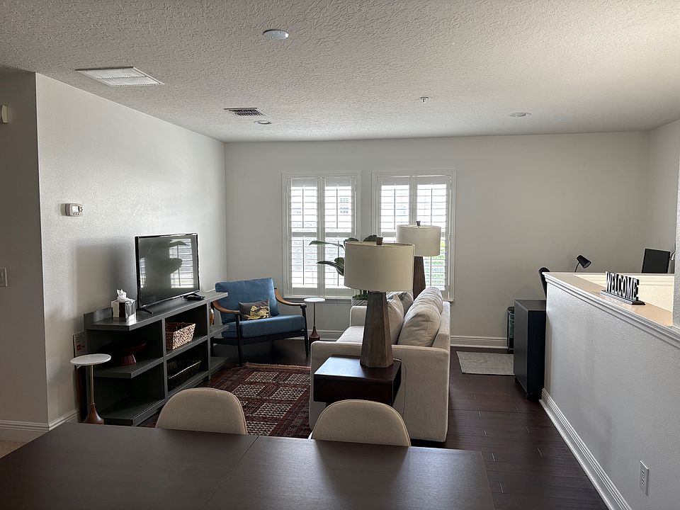 1st image of 2639 Stanfield Ave