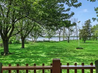 10628 269th Ave, Trevor, WI 53179