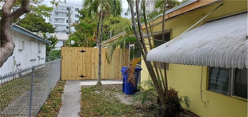 1st image of 236 NE 19th Ave #1