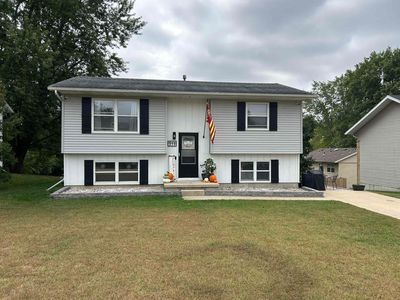 911 Lisa Dr, Maquoketa, IA, 52060