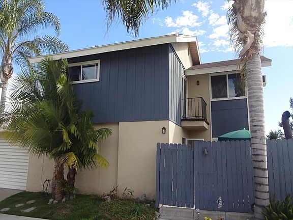 2nd image of 2560 College Ln
