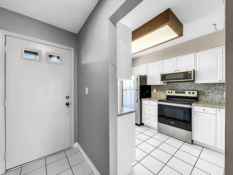 340 Causeway Blvd #202 — Photo 13