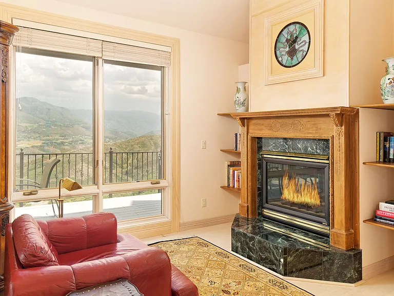 2438 Juniper Hill Dr — Photo 13