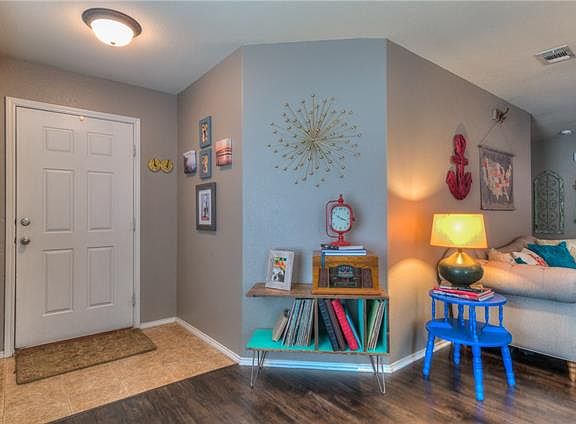 5th image of 525 Indian Paintbrush Dr