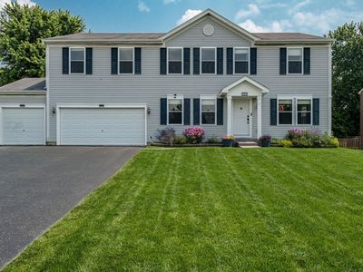 105 Ridgestone Trl, Poplar Grove, IL, 61065