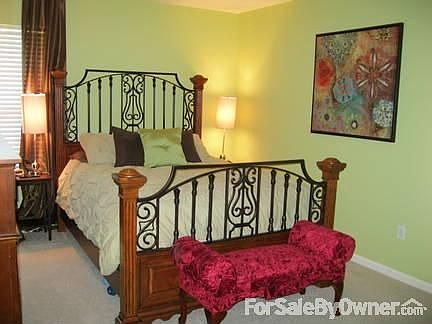 Master Bedroom
						:
						Updated lighting & ceiling fan