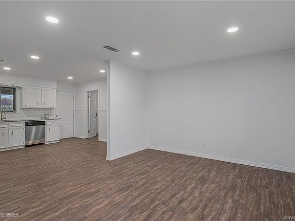 5th image of 3230 Galaxy Dr