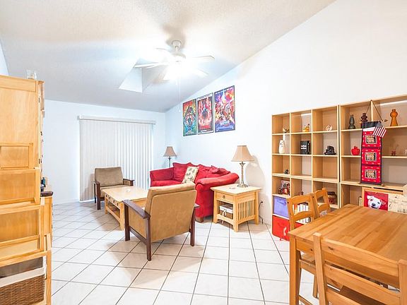 4th image of 127 Hidden Arbor Ct