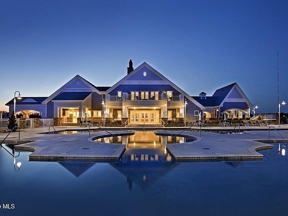 4th image of 129 Whispering Pine Lane
