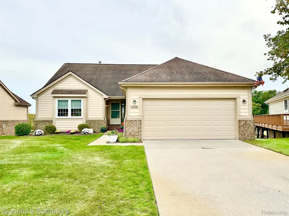 41526 Cypress Way, Novi, MI 48377