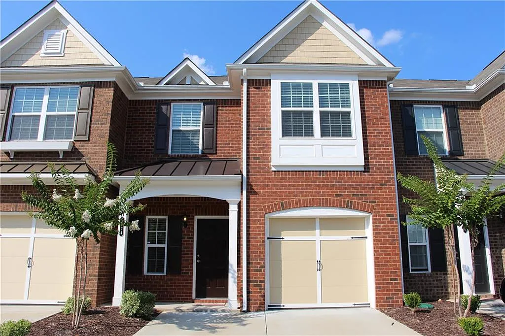 3 bed, 2.5 bath, 1596 sqft, $2,399 — Photo 1
