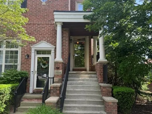 17034 Farmington Rd, Livonia, MI 48154