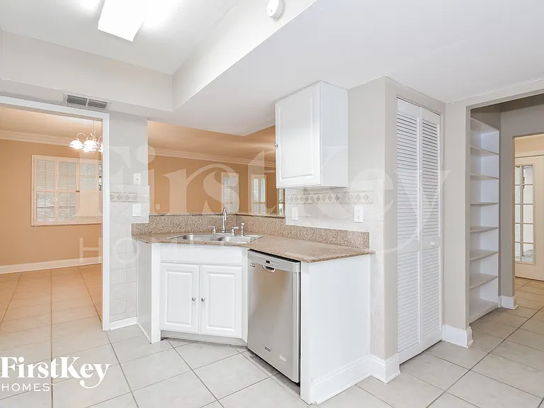 8006 La Serena Dr — Photo 8