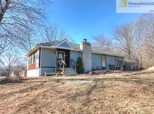 7602 NW Paradise Ln, Kansas City, MO 64152