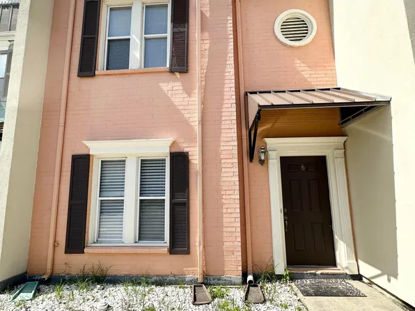 300 General Mouton Ave APT 6, Lafayette, LA 70501