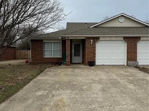 184 S Killdeer Dr, Farmington, AR 72730