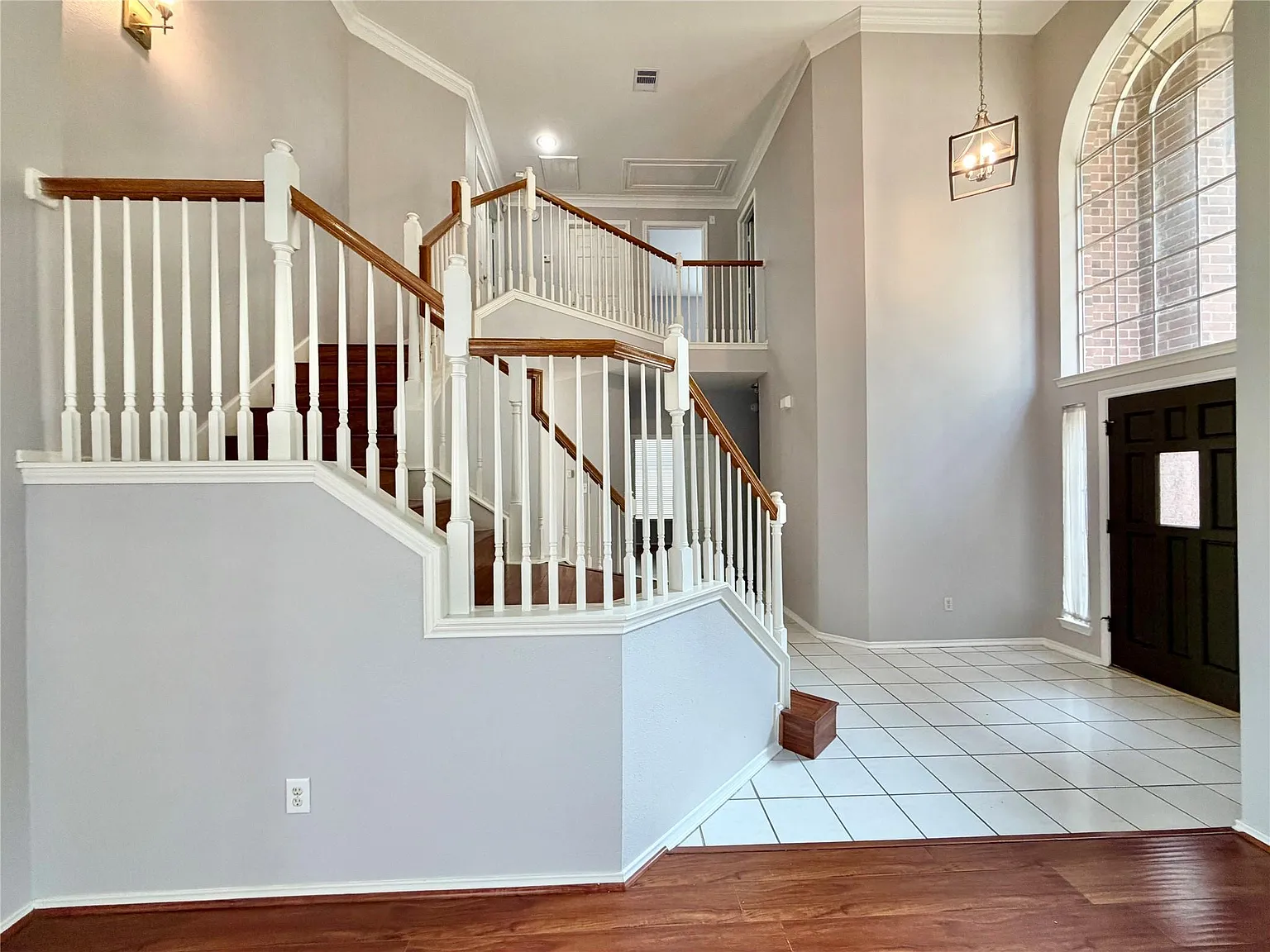 4 bed, 2.5 bath, 2578 sqft, $2,600 — Photo 4