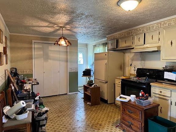 5th image of 1225 Stanaford Rd