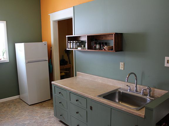 2nd image of 701 Western Ave