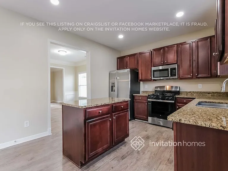 4015 Pointe Vecchio Cir — Photo 8