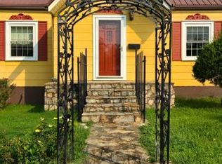 1502 W Sullivan St, Kingsport, TN 37660