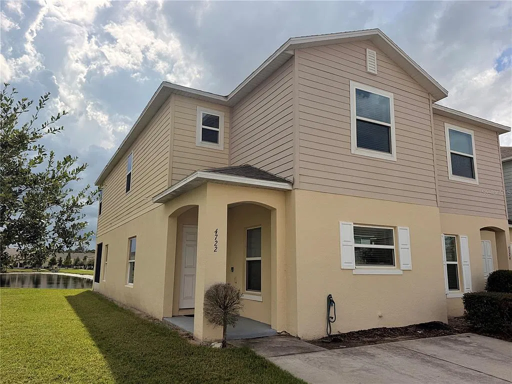 3 bed, 2.5 bath, 1844 sqft, $2,150 — Photo 1