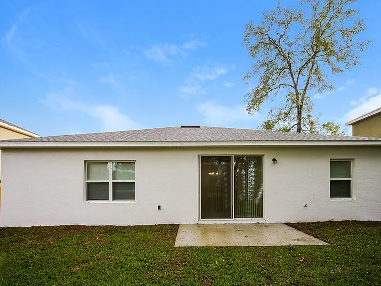 409 Bay Oak Ln — Photo 15