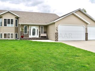 1203 Avenue Cir SE #10, Barnesville, MN 56514