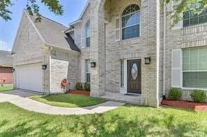 1621 N Yellowstone Dr — Photo 3